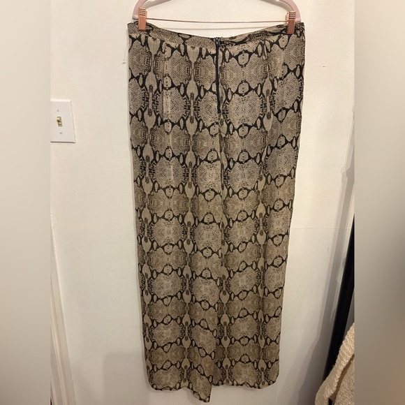 Suzy Shier Black and Tan Snake Print Pants - Picture 3 of 6